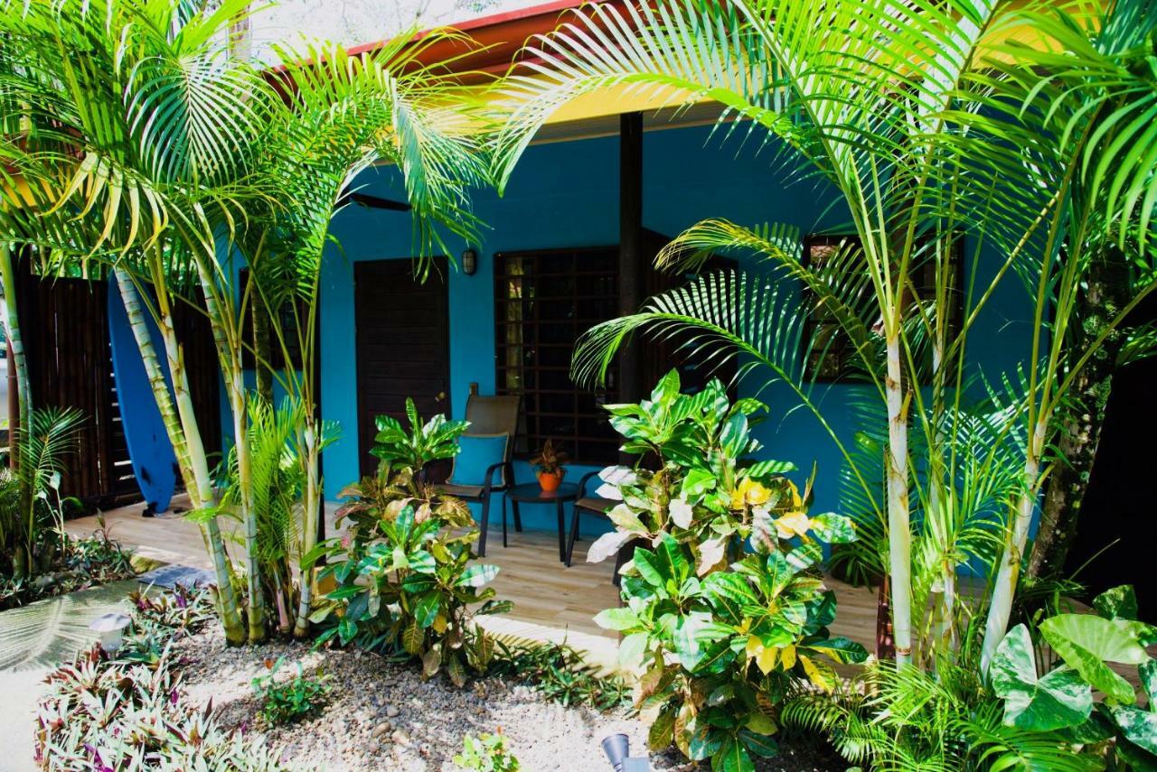 Cabinas D'Val Uvita Exterior photo
